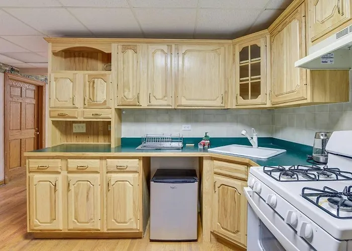 6 Shared Acres Pool Table Hills Barrington